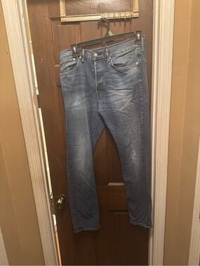 Women’s Size 34 Slim Straight Denim Blue Jeans